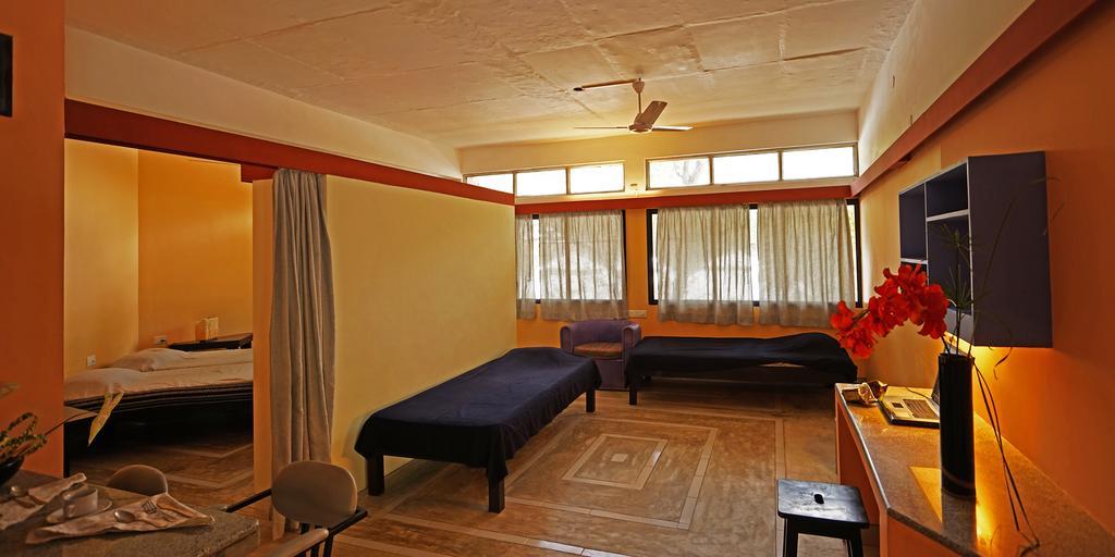 Auromode Auroville